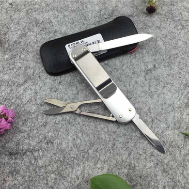 Складной нож Victorinox (Switzerland) из серии Money Clip.