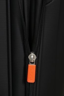 American Tourister (USA) suitcase from the Summerride collection.