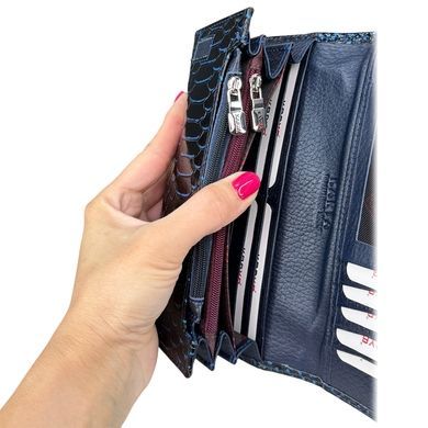 Women's wallet by Karya (Turkey) made of genuine leather.