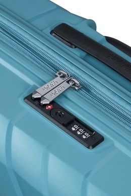 Валіза American Tourister (США) із колекції Flytwist.