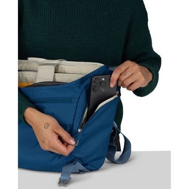 Men's shoulder bag by Osprey (USA) from the Daylite collection.