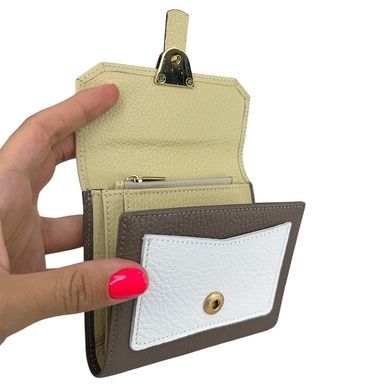 Women's wallet by Karya (Turkey) made of genuine leather.