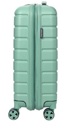 Roncato (Italy) suitcase from the Relife collection.