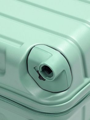Roncato (Italy) suitcase from the Relife collection.