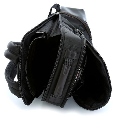 https www.tumi.com p dover-backpack-0222682at2 Backpack by Tumi (USA). Article: 0222682HK2