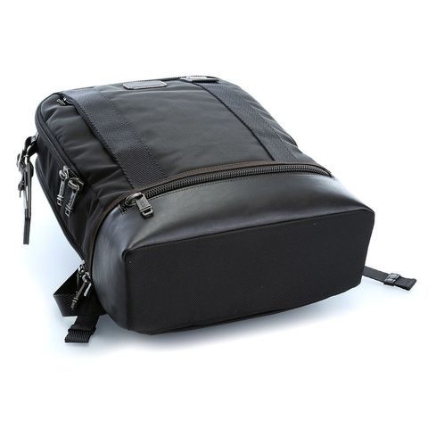 https www.tumi.com p dover-backpack-0222682at2 Backpack by Tumi (USA). Article: 0222682HK2