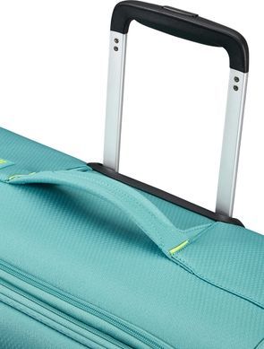 American Tourister (USA) suitcase from the AeroSpin collection.