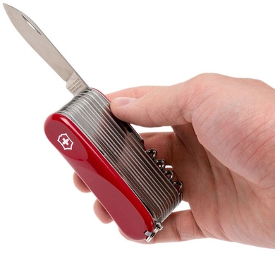 Складной нож Victorinox (Швейцария) из серии Evolution.