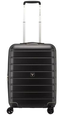 Roncato (Italy) suitcase from the Relife collection.