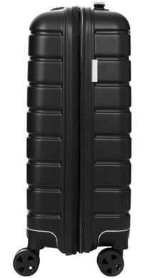 Roncato (Italy) suitcase from the Relife collection.