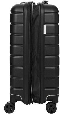 Roncato (Italy) suitcase from the Relife collection.