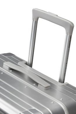 Чемодан American Tourister (США) из коллекции SOUNDBOX ALU.