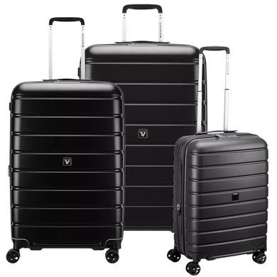 Roncato (Italy) suitcase from the Relife collection.