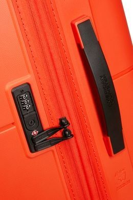 American Tourister (USA) suitcase from the Dashpop collection.