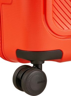 American Tourister (USA) suitcase from the Dashpop collection.