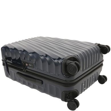 Tumi (USA) suitcase from the 19 Degree collection.