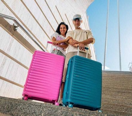 Чемодан American Tourister (США) из коллекции FastForward.
