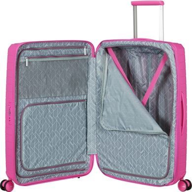 American Tourister (USA) suitcase from the FastForward collection.