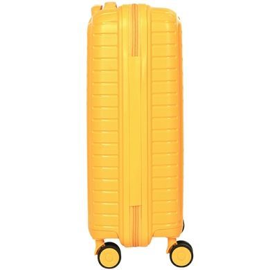 Snowball (France) suitcase from the Oruro collection.