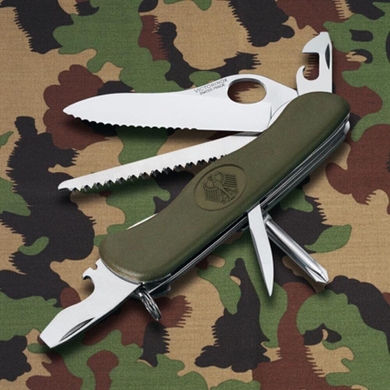 Складной нож Victorinox (Швейцария) из серии Military.