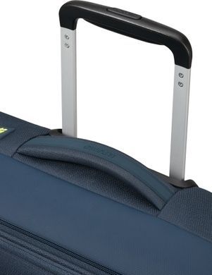 Чемодан American Tourister (США) из коллекции Wanderlite.