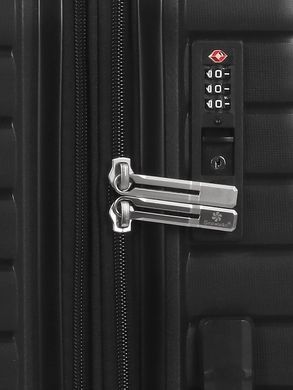 Snowball (France) suitcase from the Bilbao collection.