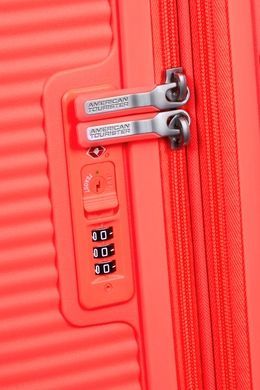 Валіза American Tourister (США) із колекції Soundbox.