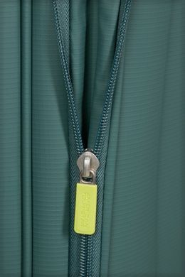 American Tourister (USA) suitcase from the Summerride collection.