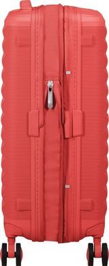 Валіза American Tourister (США) із колекції FastForward.