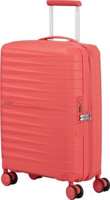 Валіза American Tourister (США) із колекції FastForward.