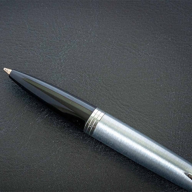 Шариковая ручка Parker (France) из коллекции Urban.