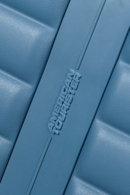 Валіза American Tourister (США) із колекції Neovibe.
