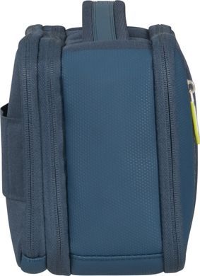 Travel toiletry bag by American Tourister (USA) from the Wanderlite collection.