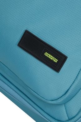 American Tourister (USA) suitcase from the TAKE2CABIN collection.