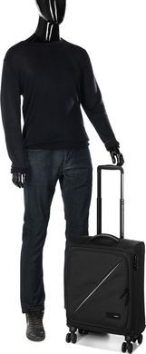 American Tourister (USA) suitcase from the TAKE2CABIN collection.