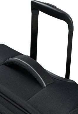 American Tourister (USA) suitcase from the TAKE2CABIN collection.