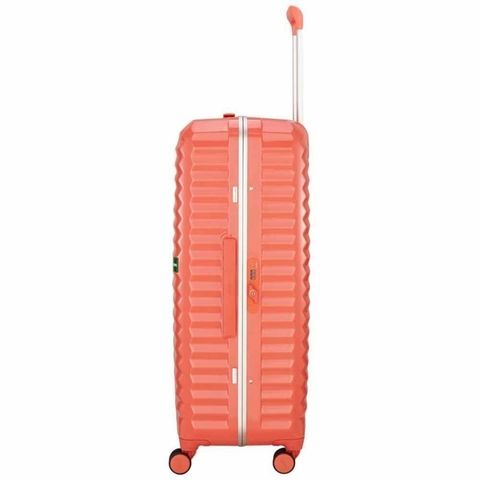Lojel (Japan) suitcase from the Groove 2 collection. Article: Lj