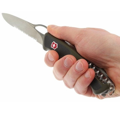 Складной нож Victorinox (Швейцария) из серии Ranger Grip.