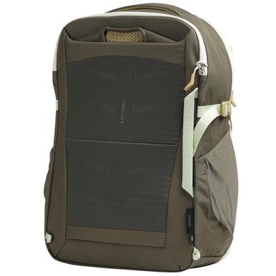 Backpack by Osprey (USA).