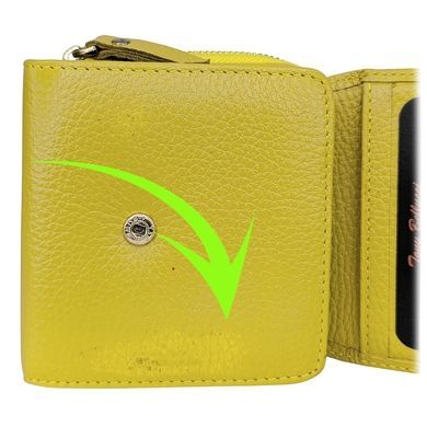 Women's wallet by Tony Bellucci (Turkey) made of genuine leather.