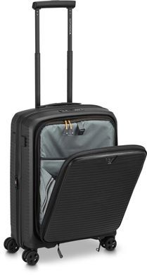 Roncato (Italy) suitcase from the Arcade DLX collection.