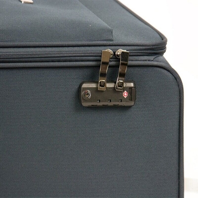 Suitcase IT Luggage (Великобритания) from the collection Dignified.