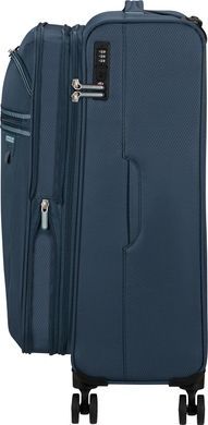 American Tourister (USA) suitcase from the AeroSpin collection.