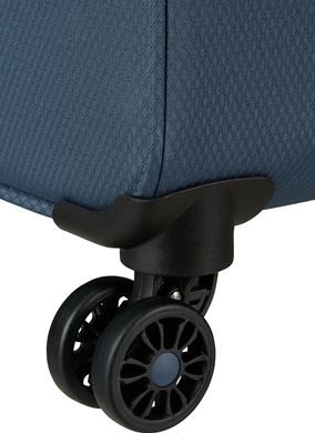 American Tourister (USA) suitcase from the AeroSpin collection.