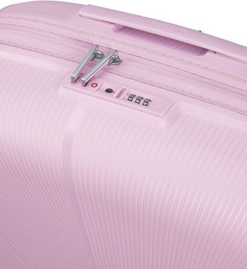 American Tourister (USA) suitcase from the Starvibe collection.