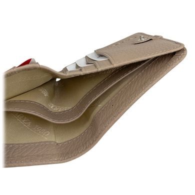 Women's wallet by Karya (Turkey) made of genuine leather.