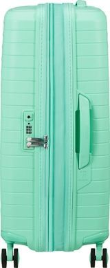 American Tourister (USA) suitcase from the FastForward collection.