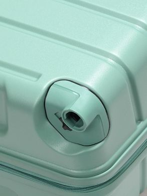 Roncato (Italy) suitcase from the Relife collection.
