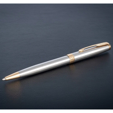 Шариковая ручка Parker (France) из коллекции Sonnet.