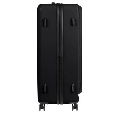 CAT (USA) suitcase from the Nexus collection.